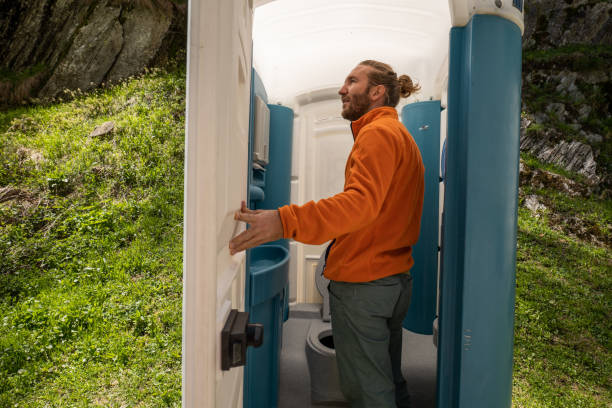 Portable Toilet Options We Offer in Villas, FL